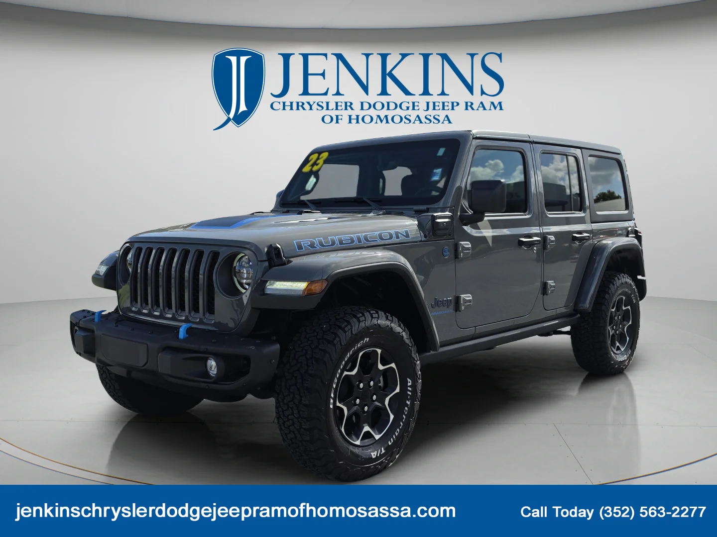Used 2023 Sting-Gray Clearcoat Jeep Rubicon image 11