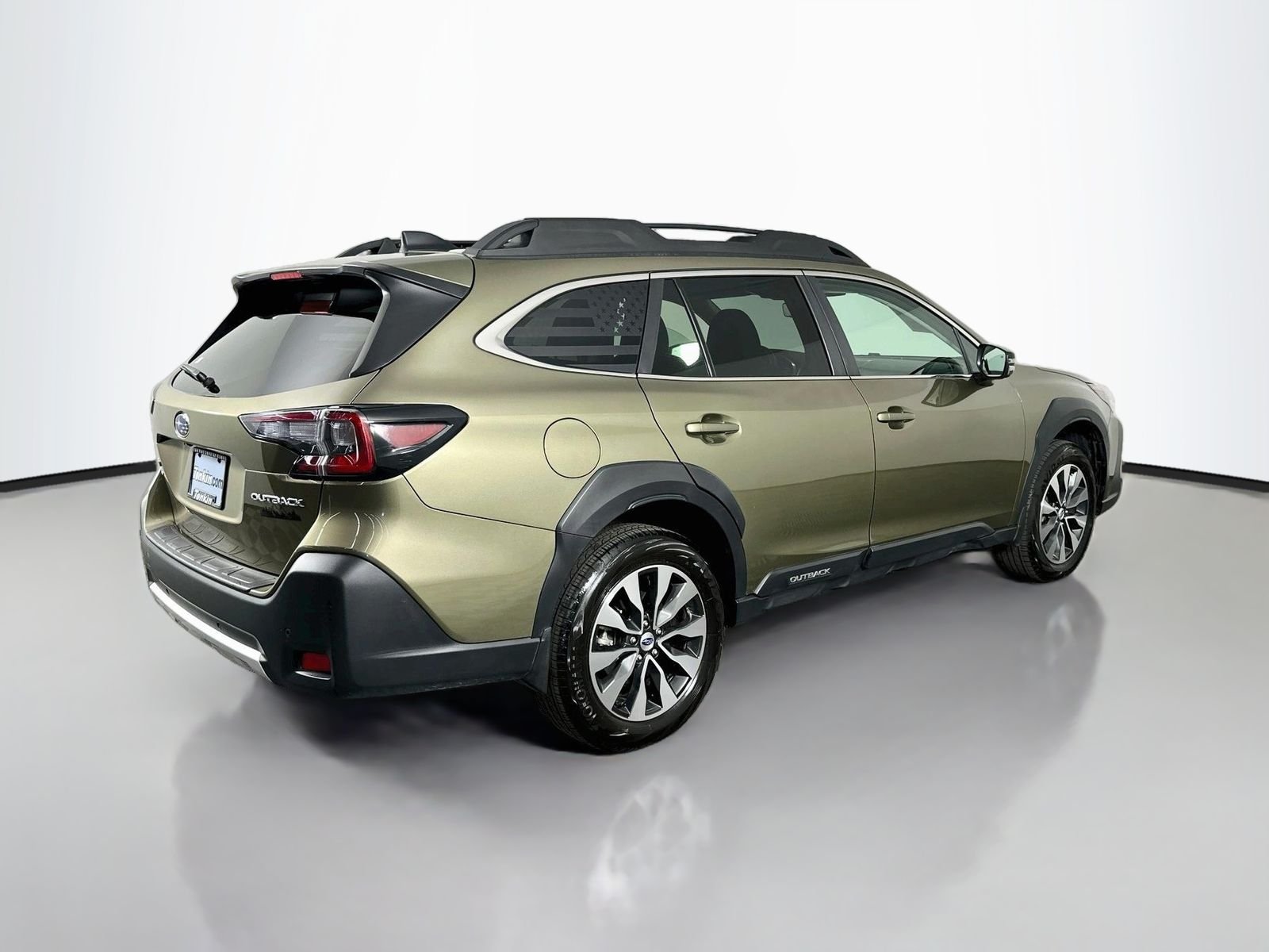 Used 2025 Autumn Green Metallic Subaru Limited image 7