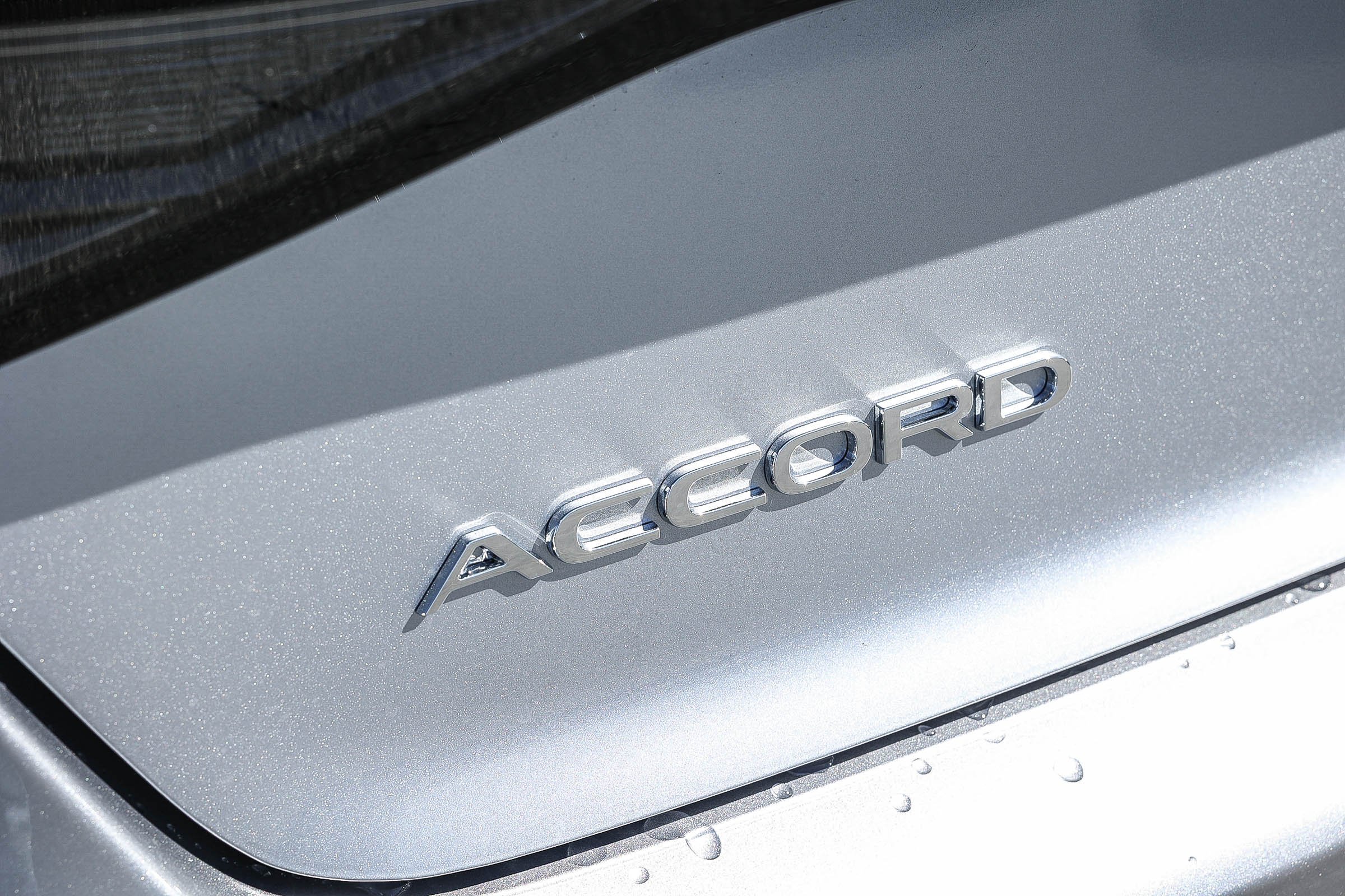 New 2026 Solar Silver Metallic Honda SE CVT image 8