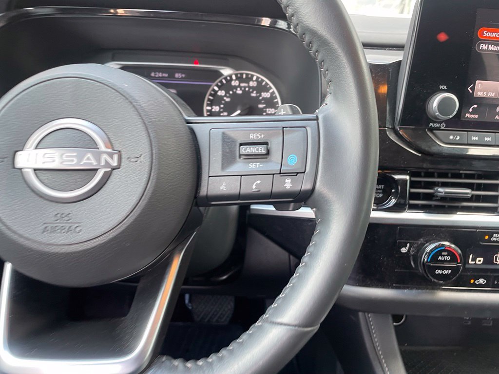 Used 2025 Gray Nissan SV image 14
