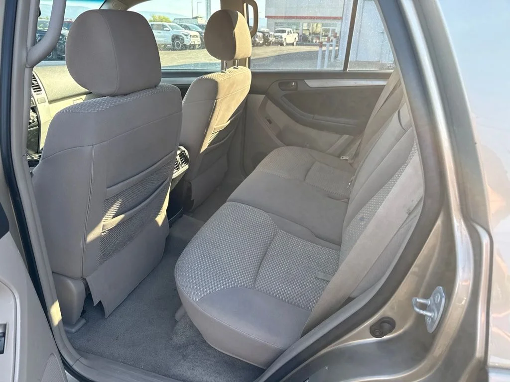 Used 2008 Beige Toyota SR5 image 26