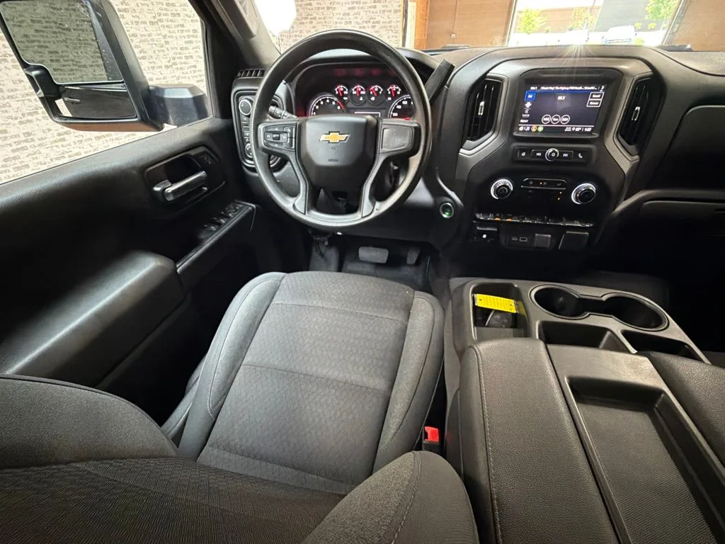 Used 2025 Black Chevrolet Custom image 14