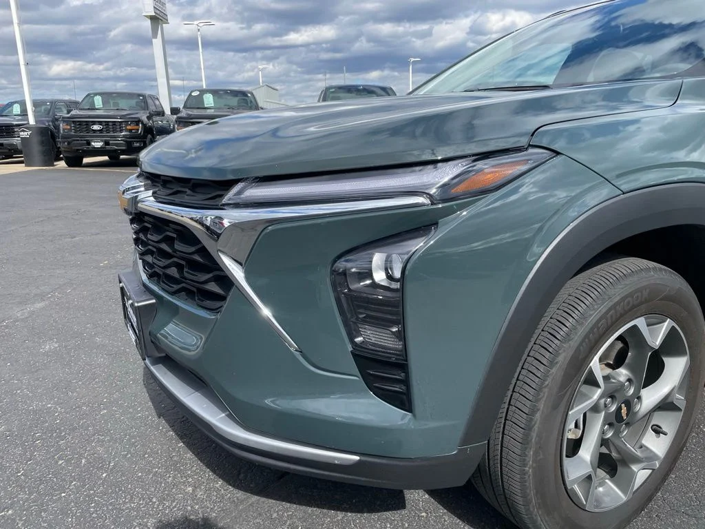 Used 2025 Cypress Chevrolet LT image 33