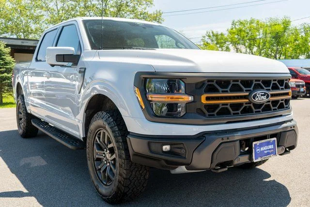 Used 2025 White Ford Tremor image 4