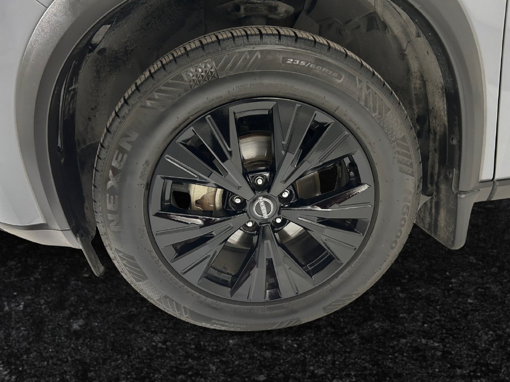 Used 2023 Gray Nissan SV image 23