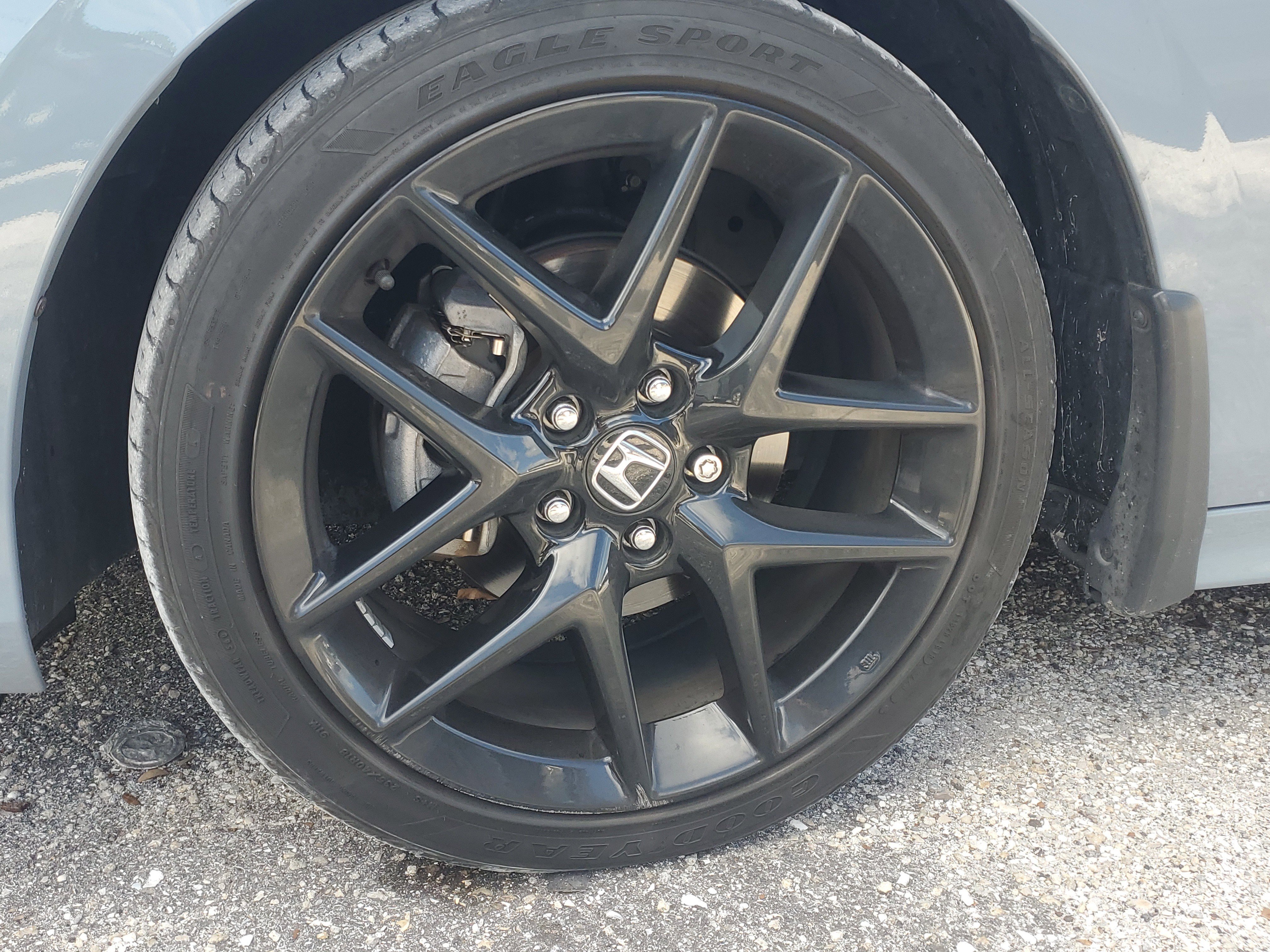 Used 2024  Honda Sport image 2