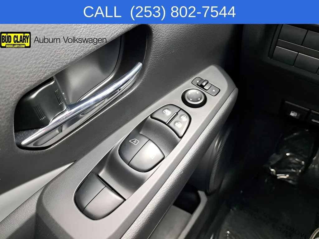 Used 2021 Gray Nissan SR image 32