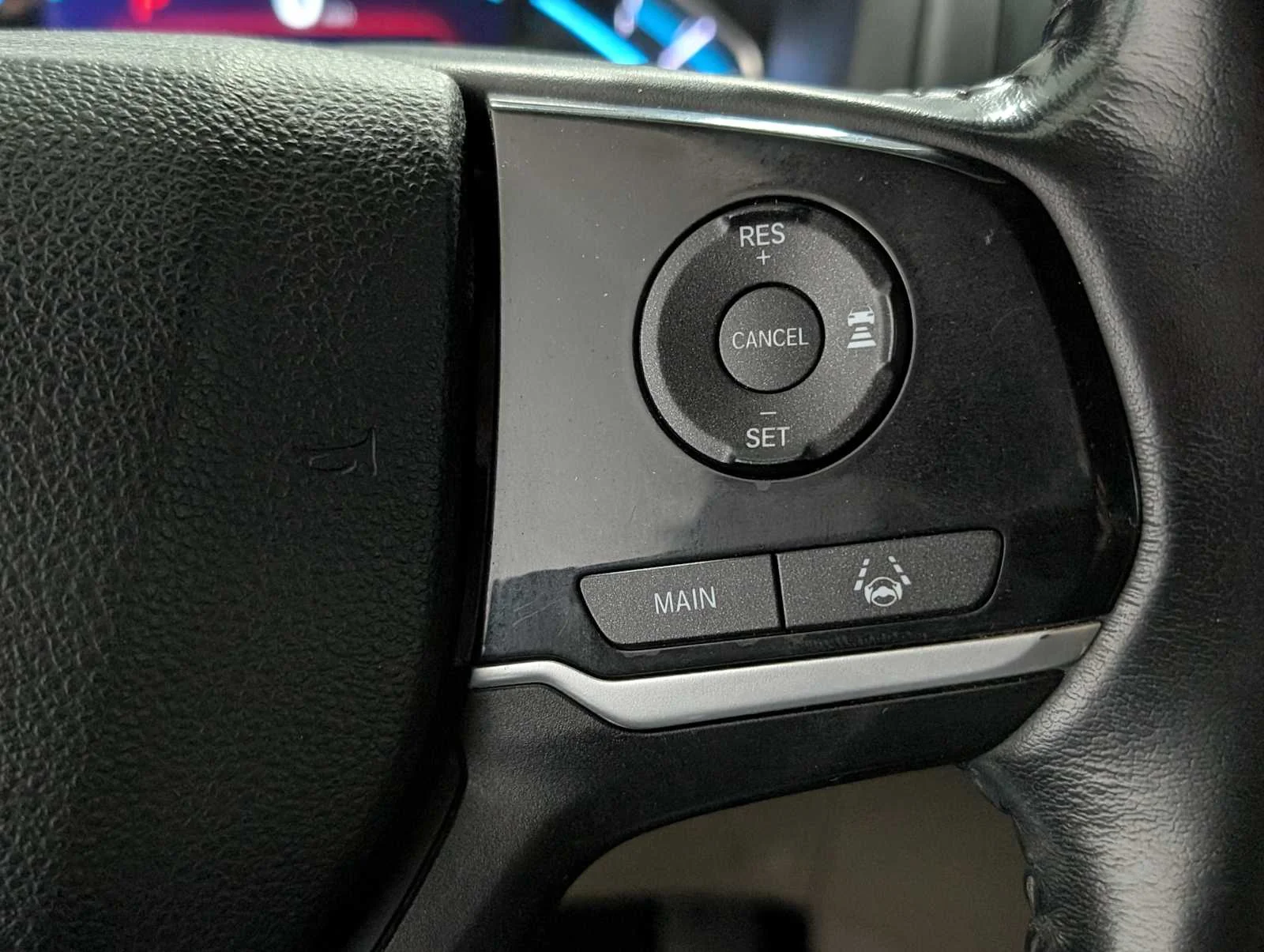 Used 2019 White Diamond Pearl Honda EX-L image 37