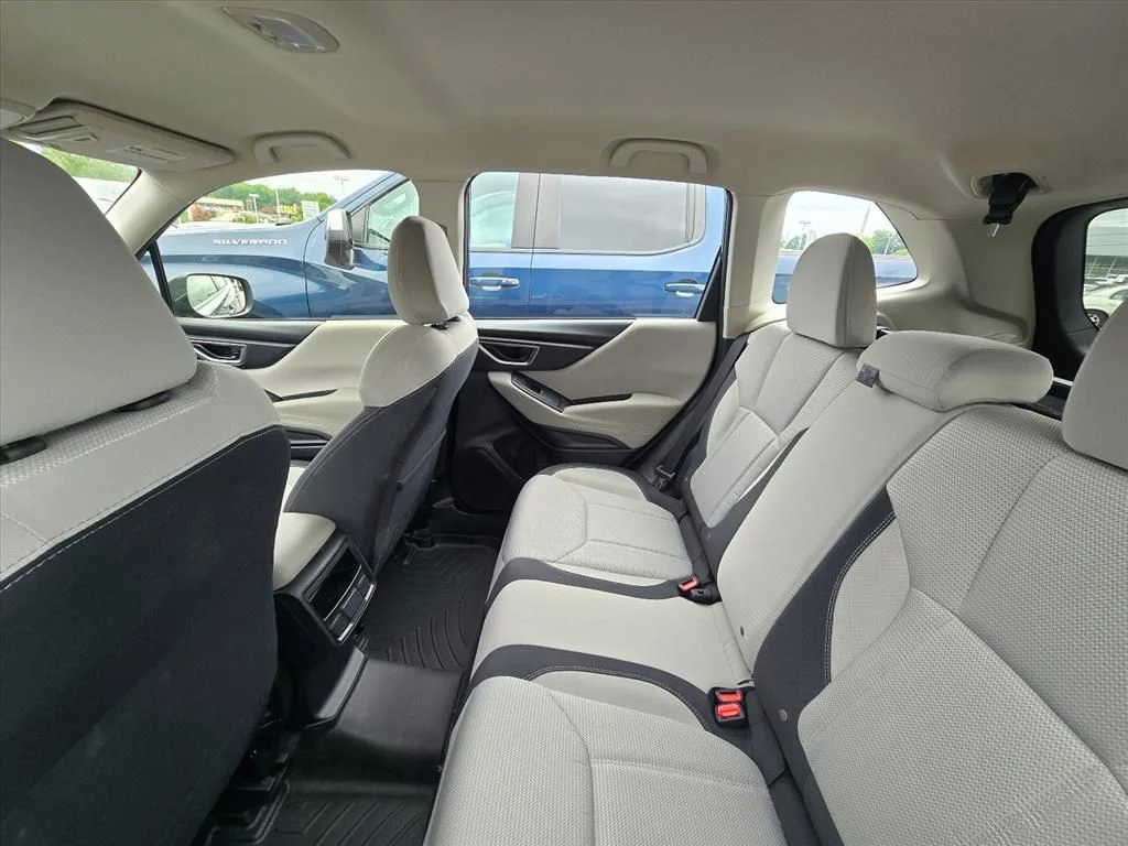 Used 2023 Gray Subaru Base image 5