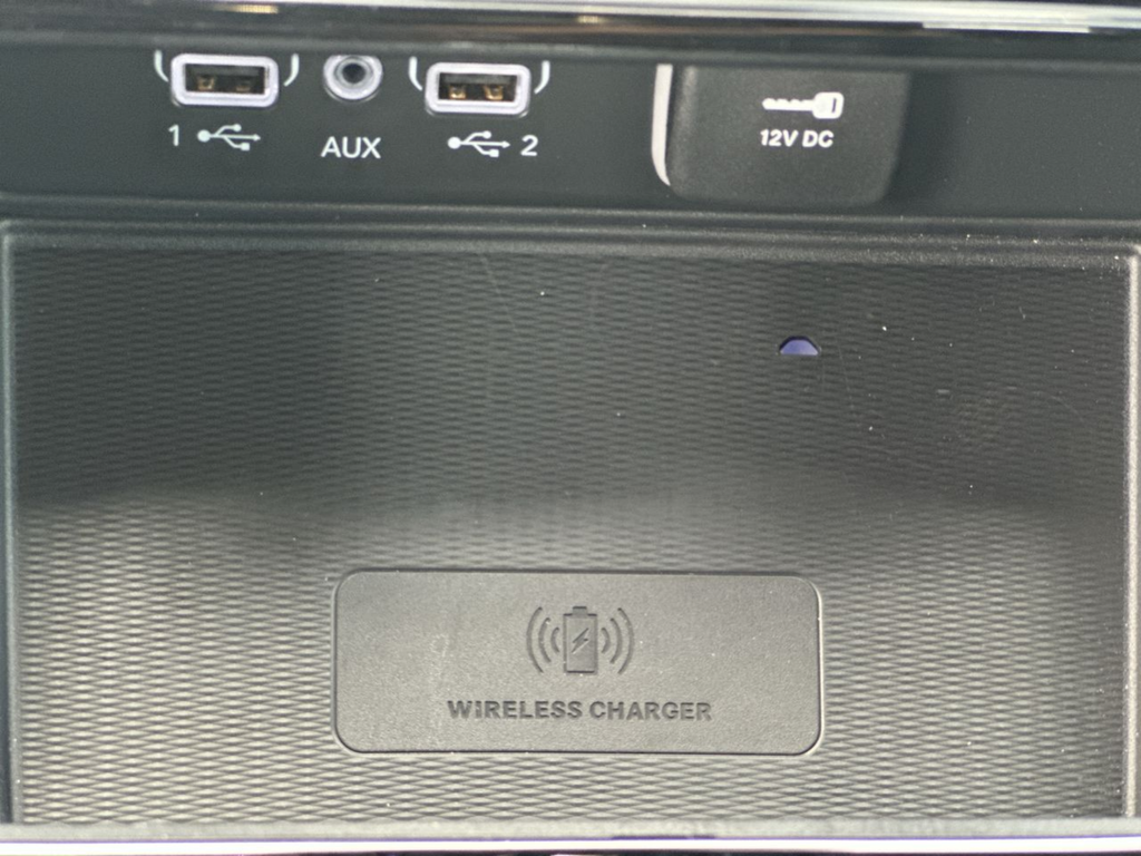 Used 2025 Silver Jeep Altitude X image 46