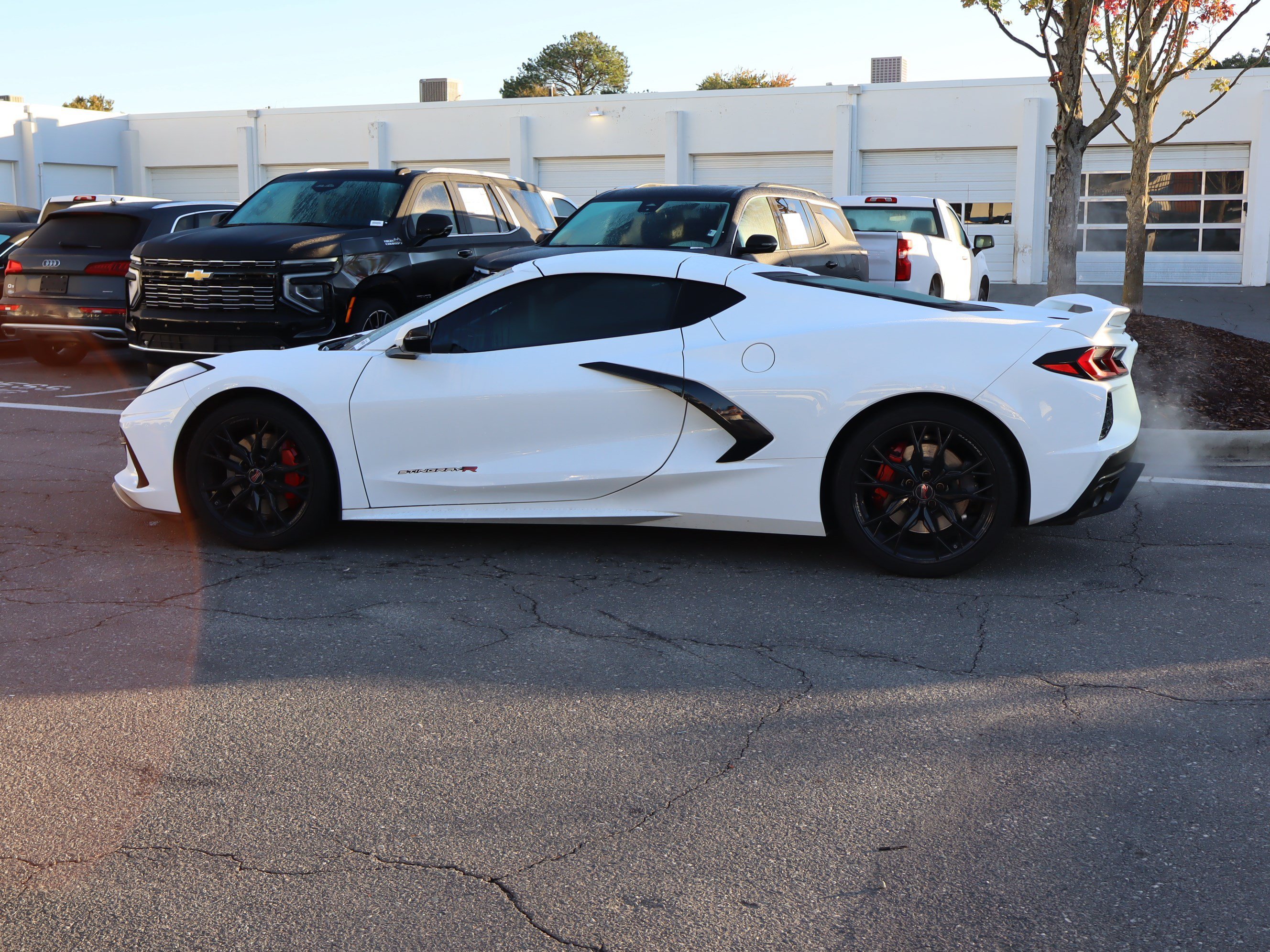 Used 2024 Arctic White Chevrolet 3LT image 6