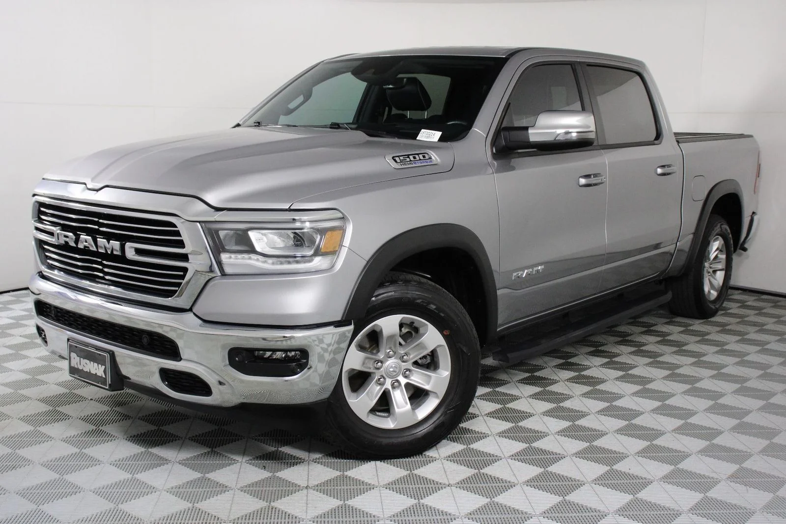 Used 2023 Billet Silver Metallic Clearcoat Ram Laramie image 3