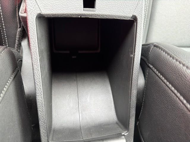 Used 2025 Silver Jeep Limited image 37