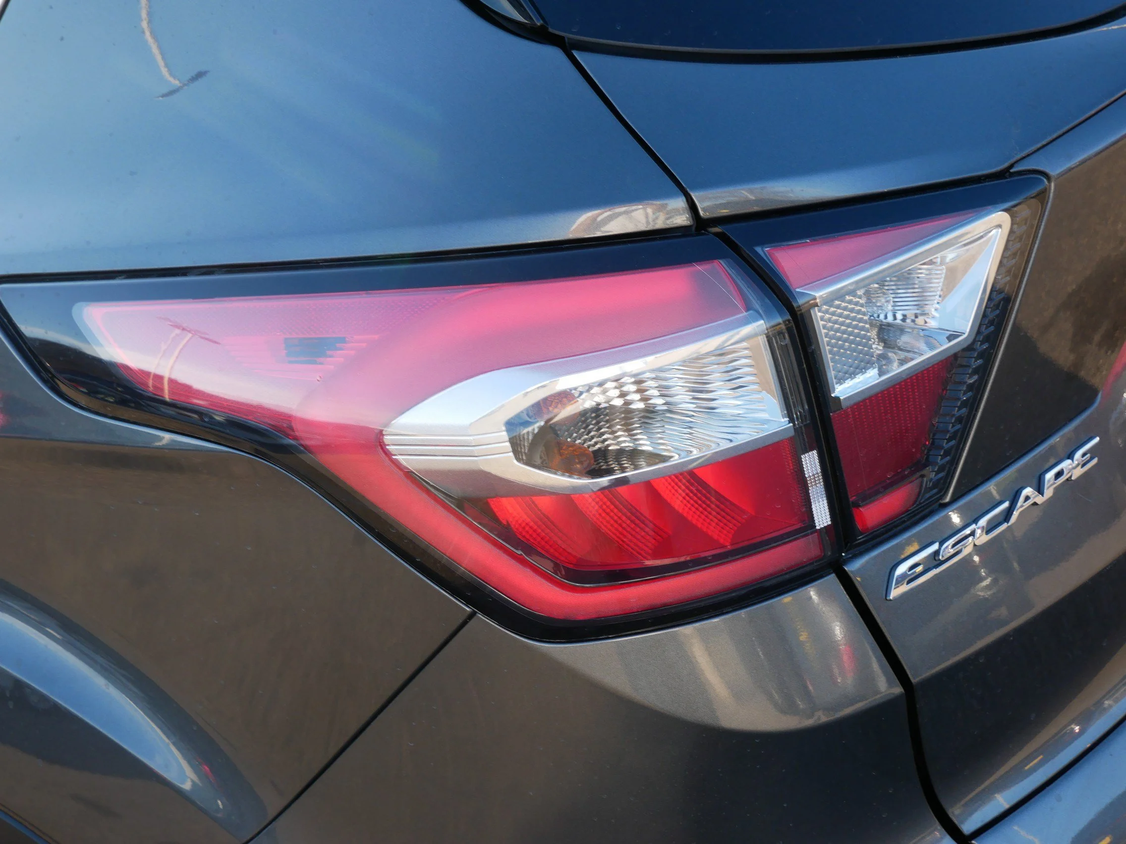 Used 2017 Magnetic Ford SE image 17