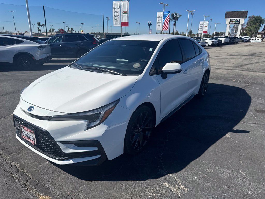 Used 2025 White Toyota SE image 4