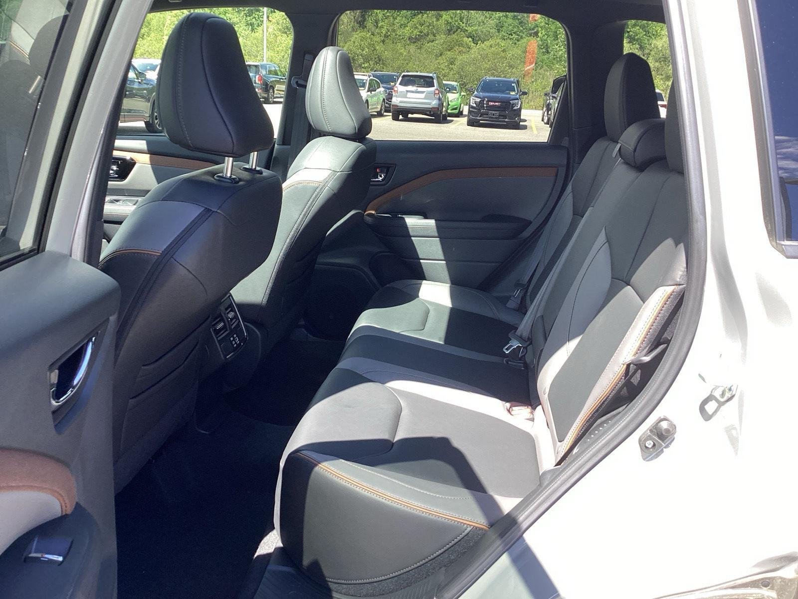 Certified Used 2025 Pearl Subaru Sport image 13