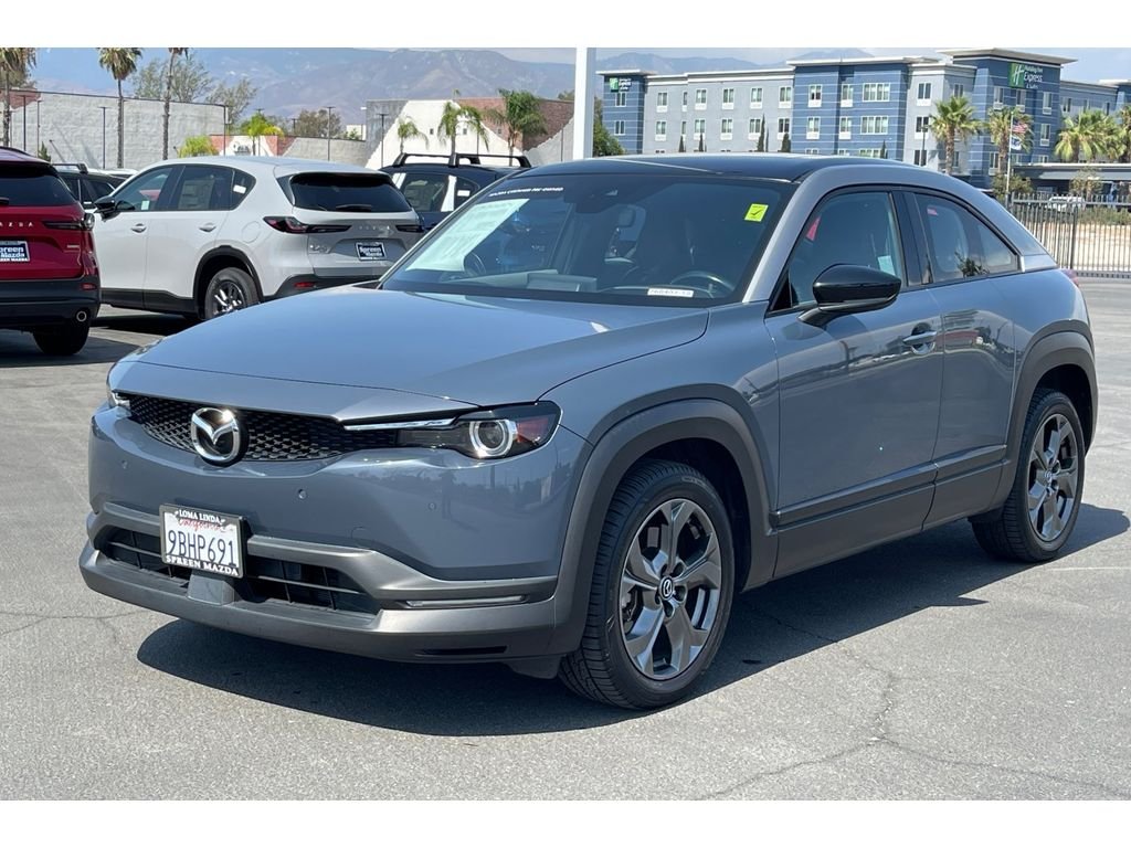 Certified Used 2022 Polymetal Gray Metallic Multi-Tone Mazda Premium Plus Package image 2