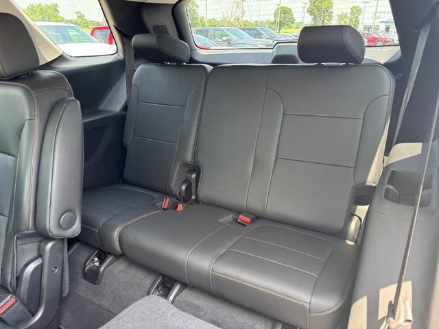 Used 2021 SILVER ICE METALLIC Chevrolet RS image 10