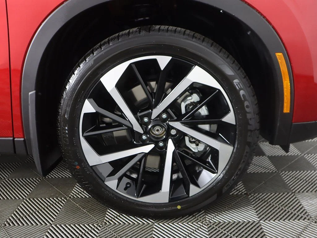Used 2024 Red Mitsubishi SE image 23