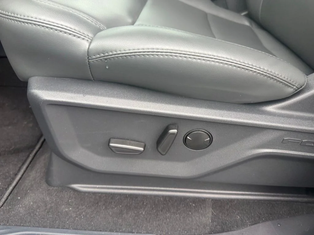 New 2026 Glacier Gray Metallic Tri-Coat Ford Active image 14