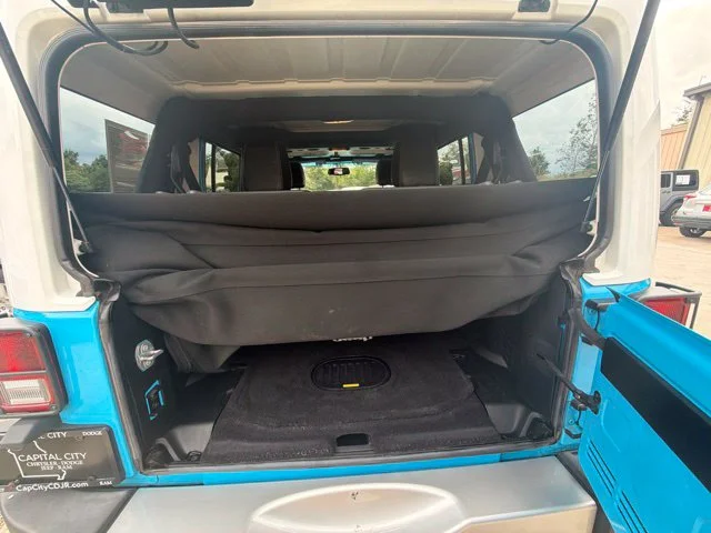 Used 2017 Blue Jeep Unlimited Sahara image 12