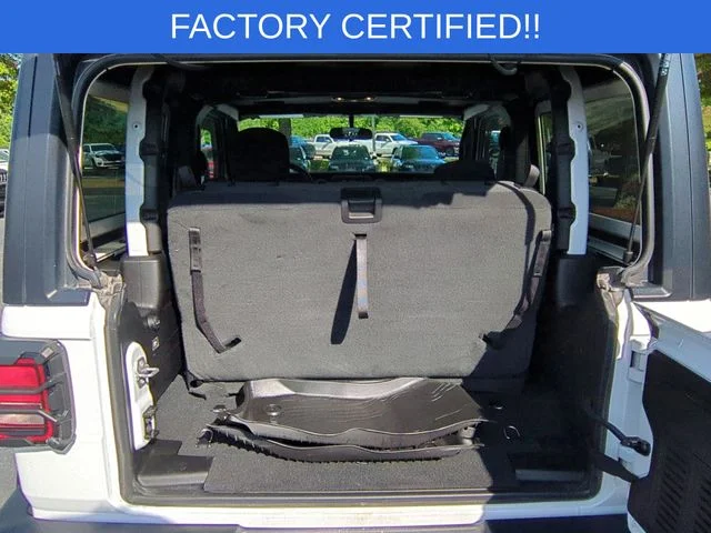 Used 2022 White Jeep Willys image 25