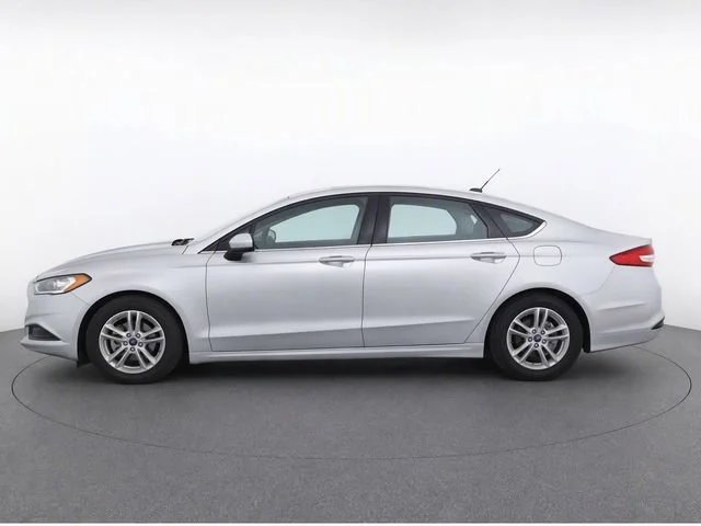 Used 2018 Ingot Silver Meta Ford SE image 7