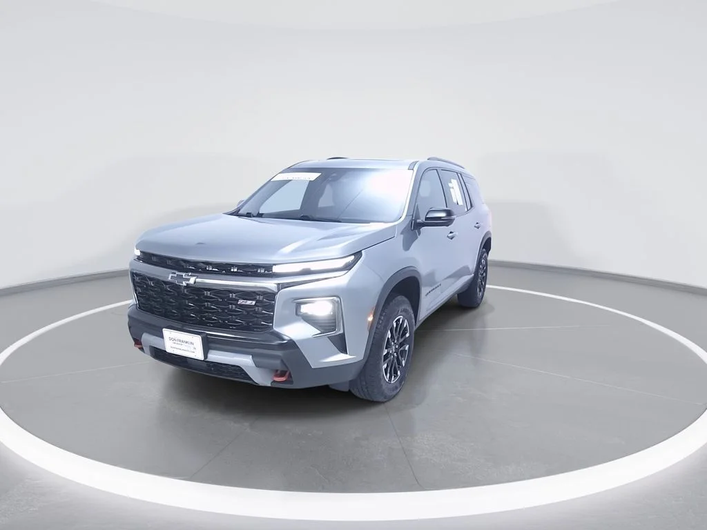 Used 2025 Gray Chevrolet Z71 image 5