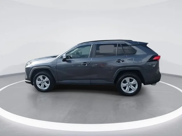 Used 2021 Gray Toyota XLE image 5