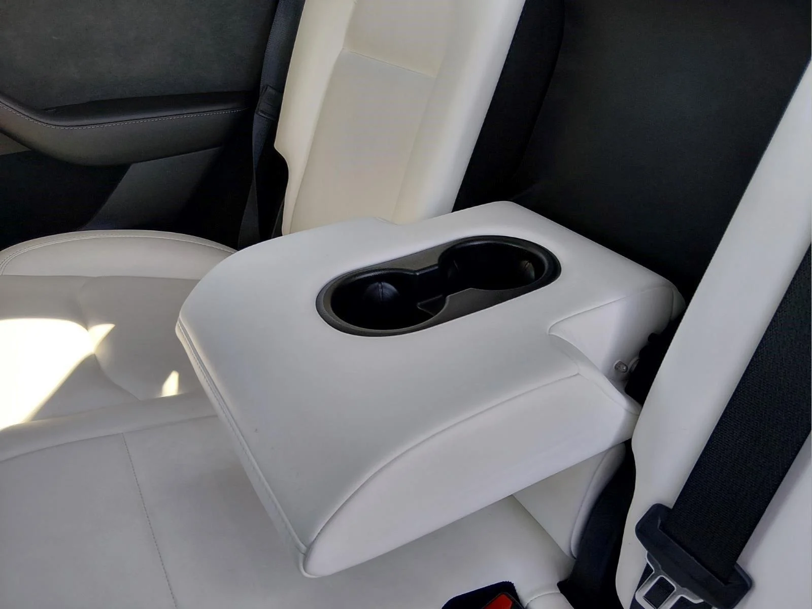 Used 2023  Tesla Long Range image 20