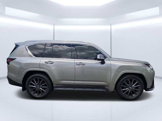 Used 2024 Silver Lexus 600 F SPORT image 2