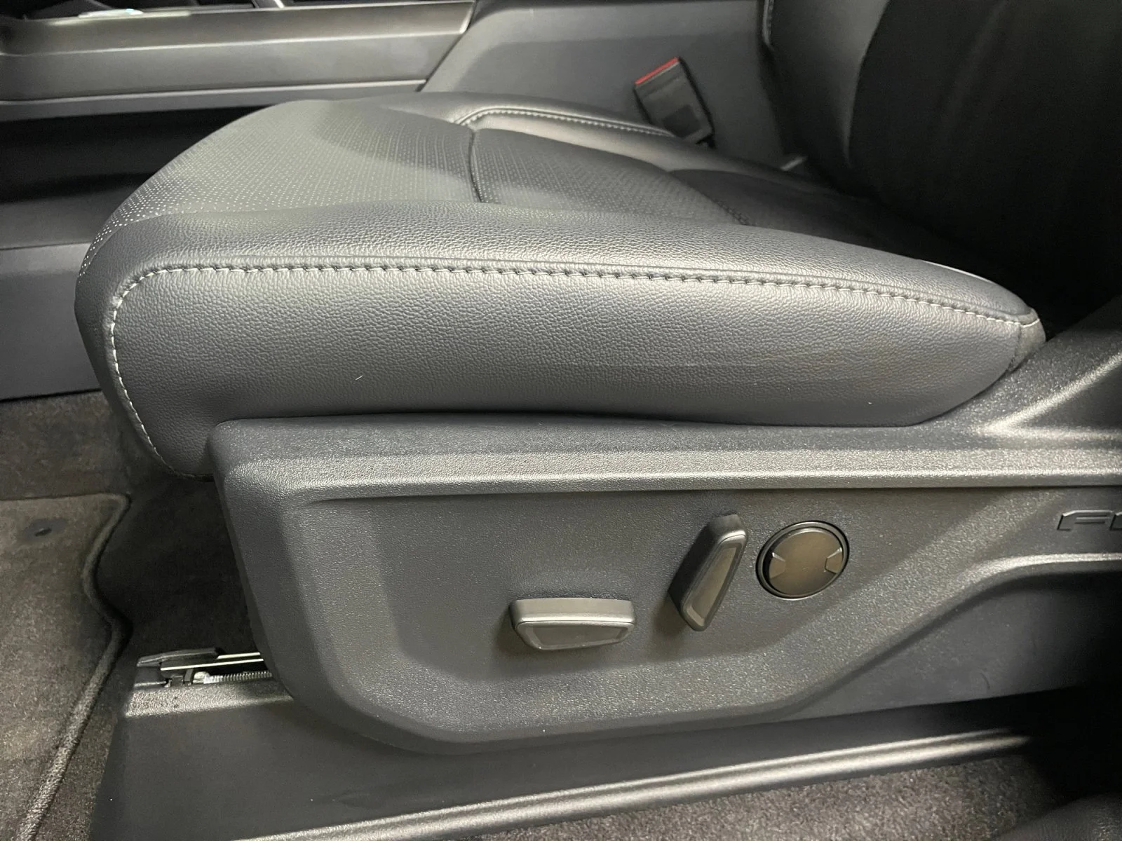 New 2026 Agate Black Metallic Ford Lariat image 13