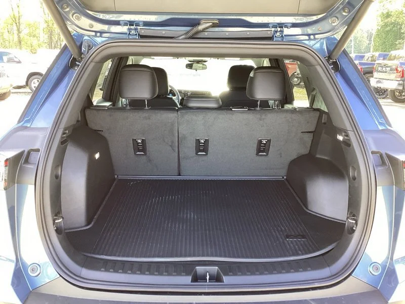 2027 Chevrolet Equinox LT - Photo 13