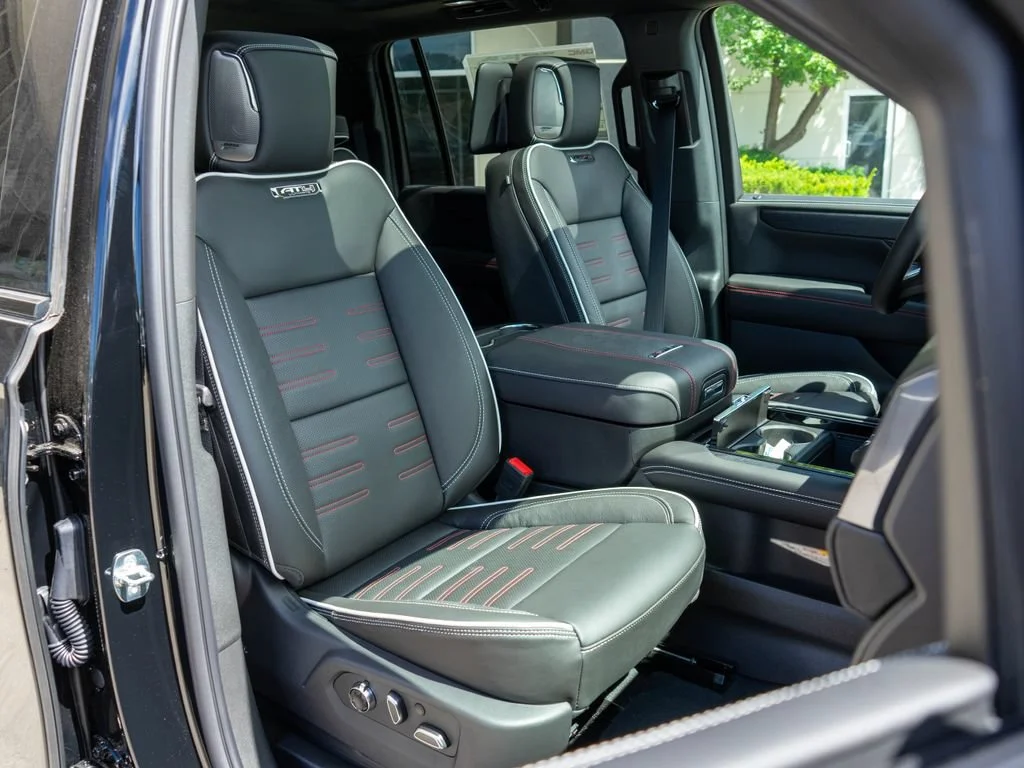 New 2026 Onyx Black GMC AT4 Ultimate image 9