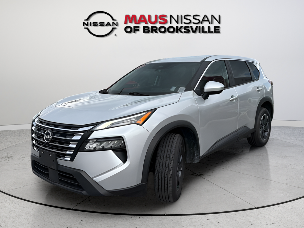 Certified Used 2024 Silver Nissan SV image 6