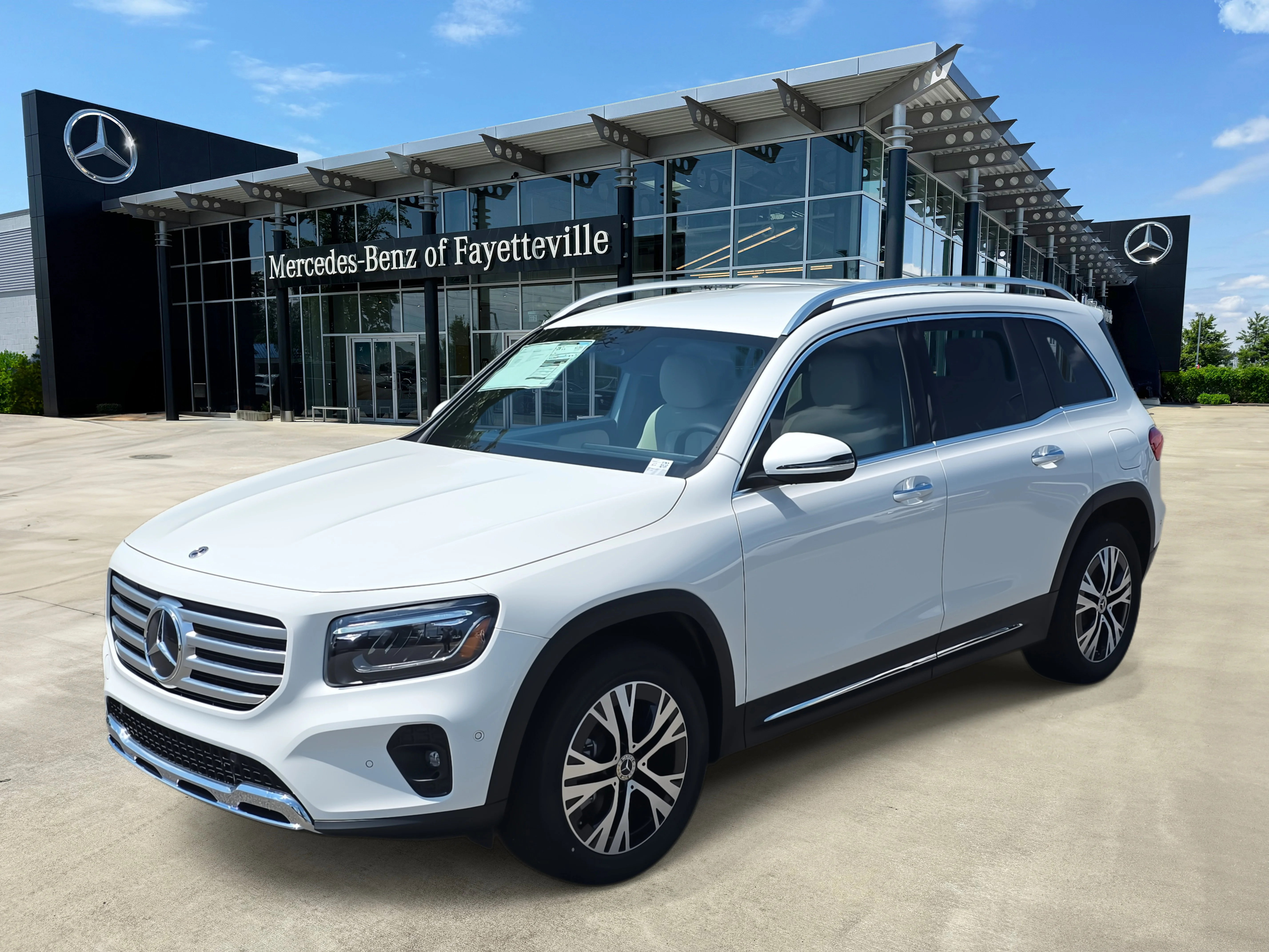 2025 Mercedes-Benz GLB GLB 250's photo