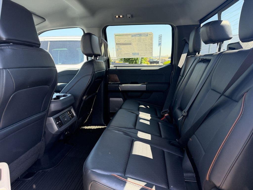New 2026 Glacier Gray Metallic Tri-Coat Ford F-250® Lariat® image 29