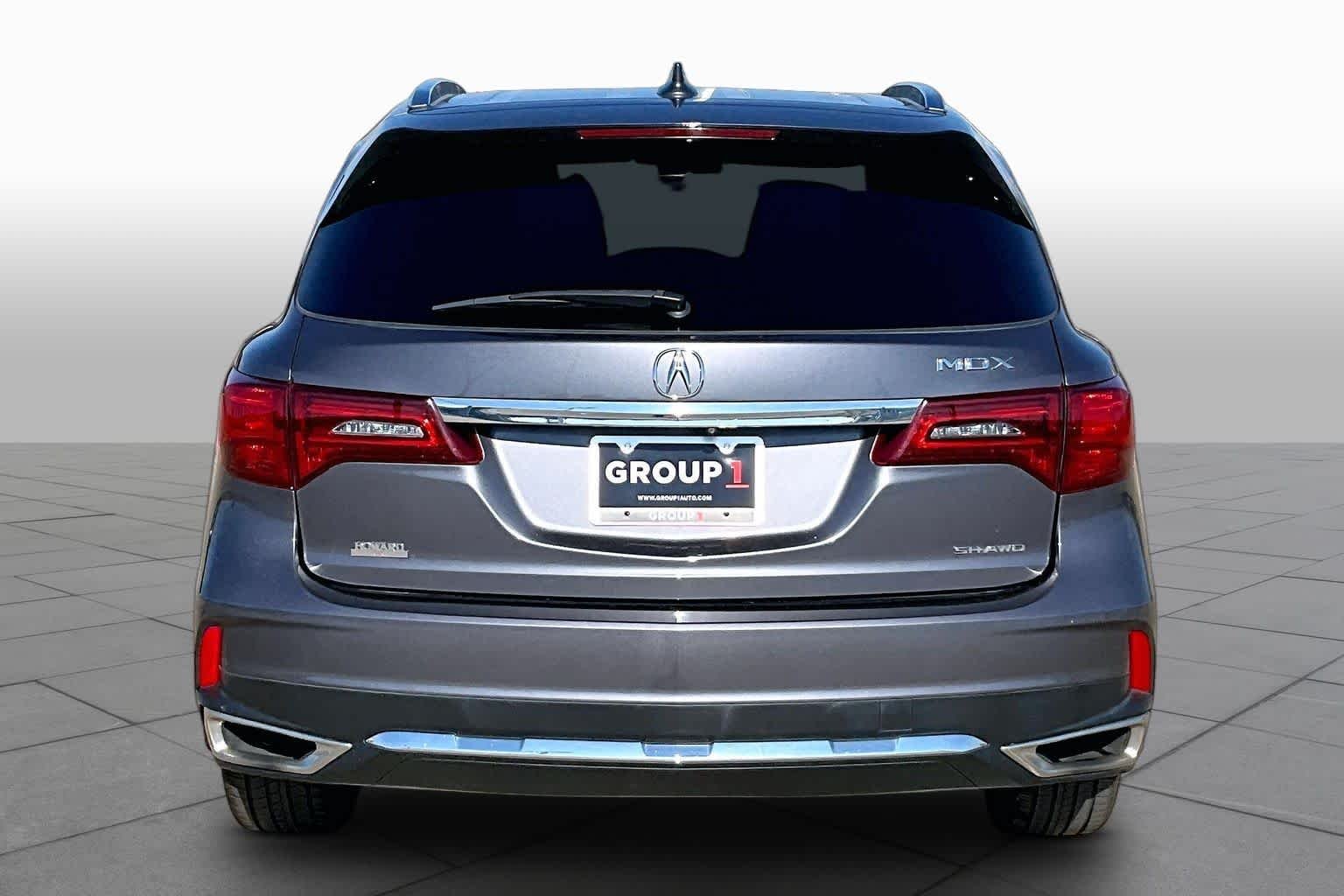 Used 2017 Modern Steel Metallic Acura w/Technology Pkg image 5