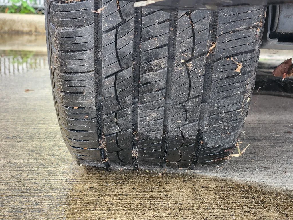 Used 2020 Quartz White Pearl Hyundai SEL image 9