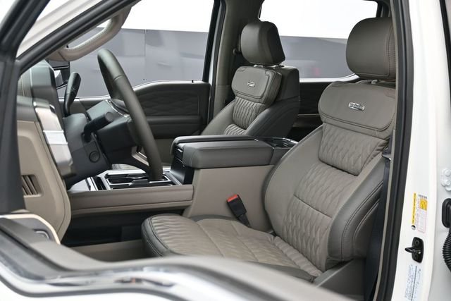New 2026 Star White Metallic Tri-Coat Ford F-250® Platinum® image 70