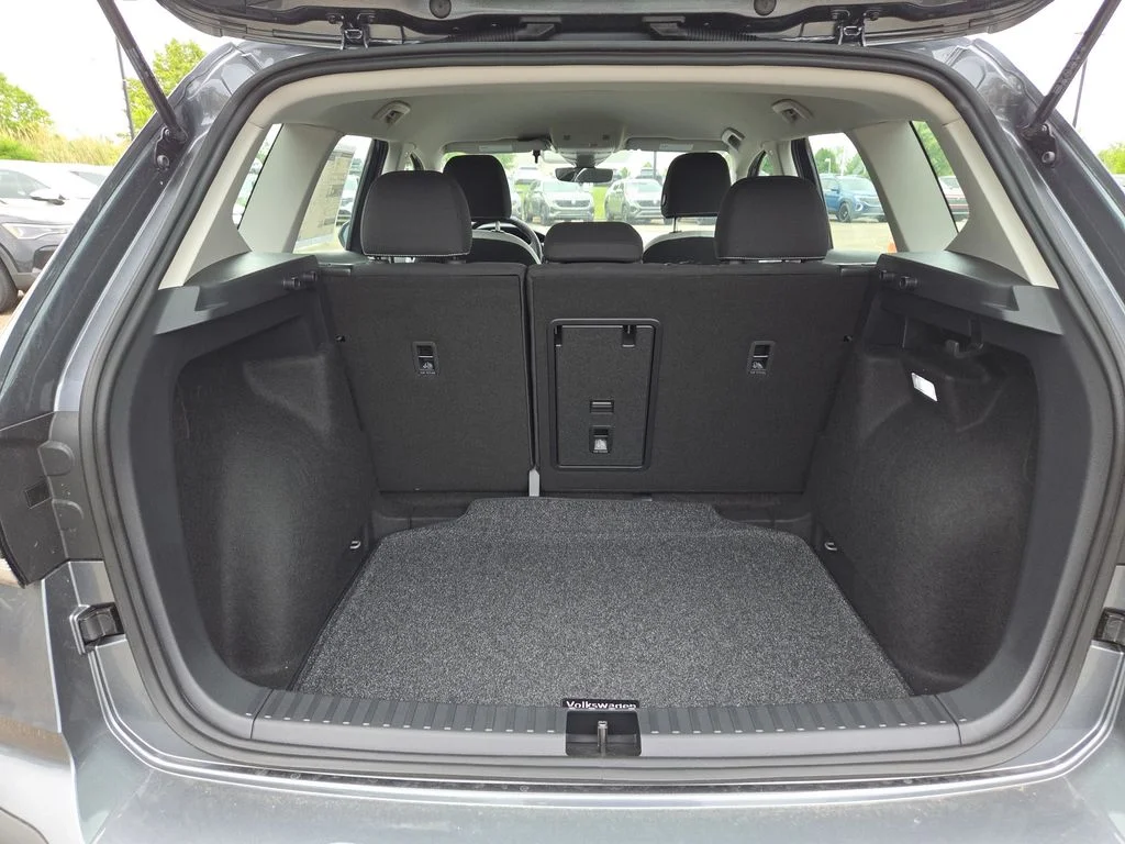 New 2026 Platinum Gray Metallic Volkswagen 1.5T S image 4
