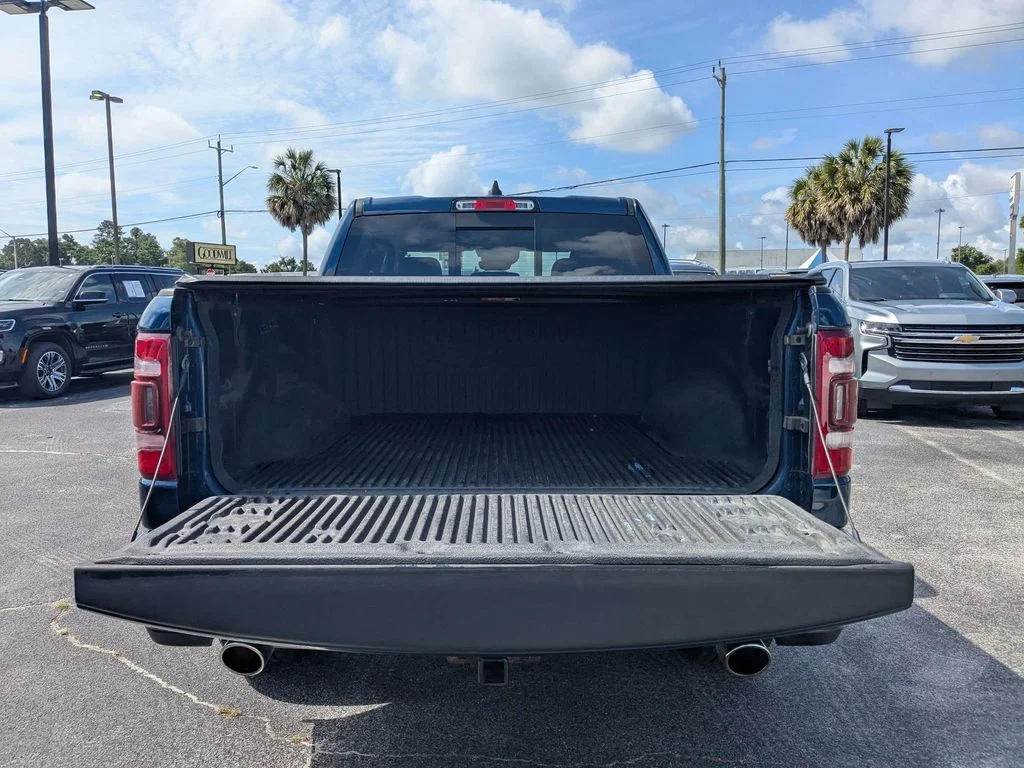 Used 2021 Blue Ram Laramie image 13
