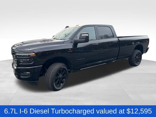 New 2025 Diamond Black Crystal Pearl-Coat Exterior Paint RAM Laramie image 3