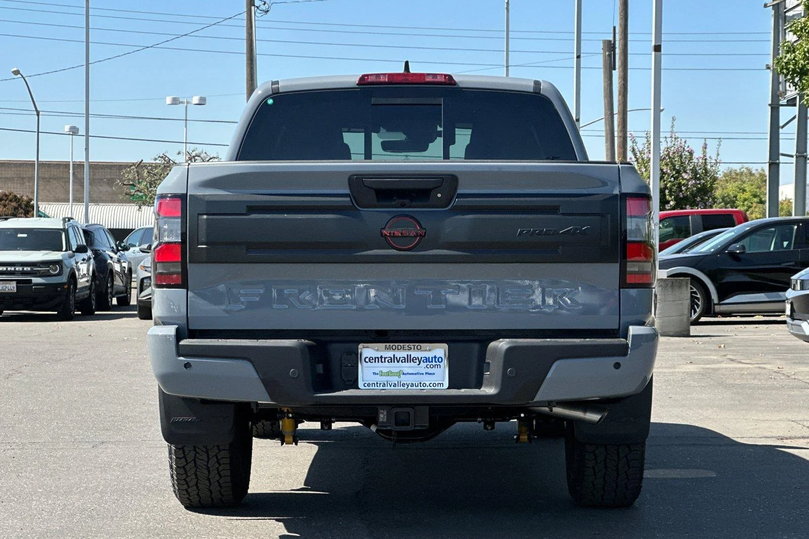 New 2027 Boulder Gray Pearl Nissan Crew Cab PRO-4X® image 4