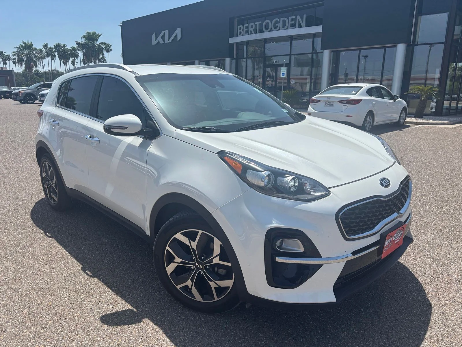 Used 2021 White Kia EX image 1