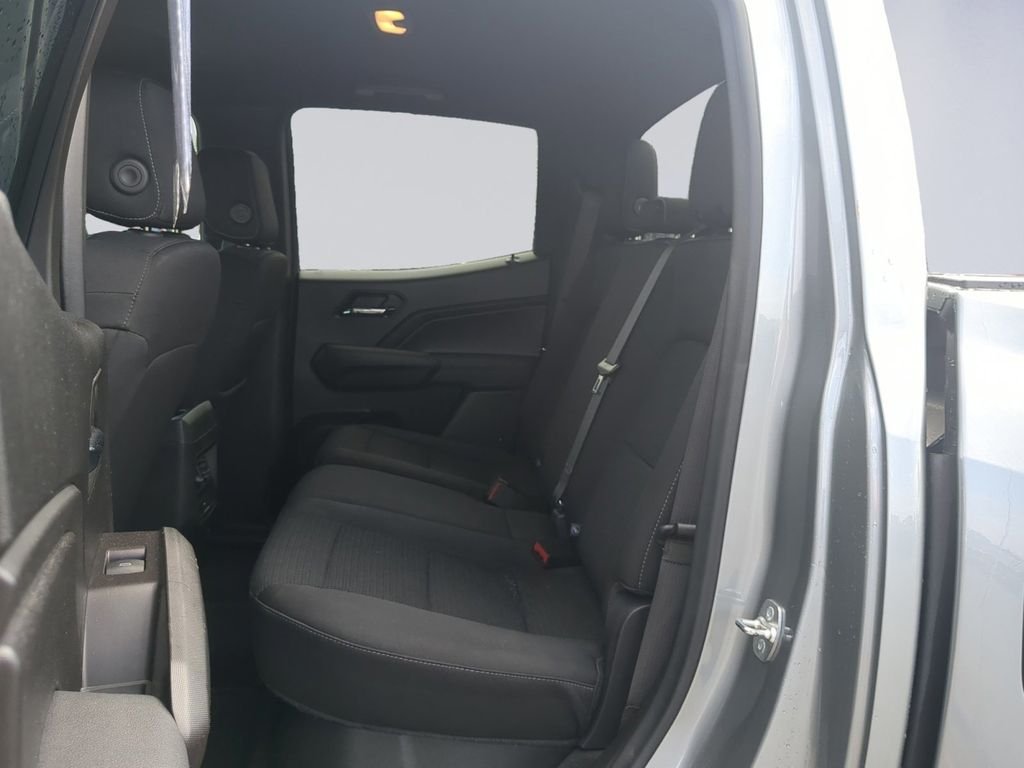 Used 2024 Silver GMC Elevation image 15