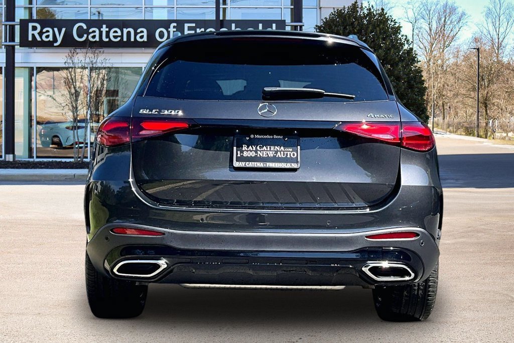 New 2027 Graphite Grey Metallic Mercedes-Benz GLC 300 image 18