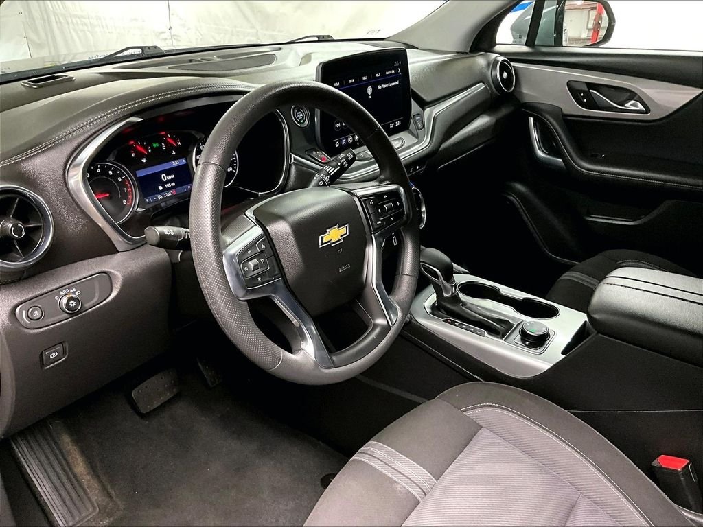 Used 2025 Gray Chevrolet LT image 8