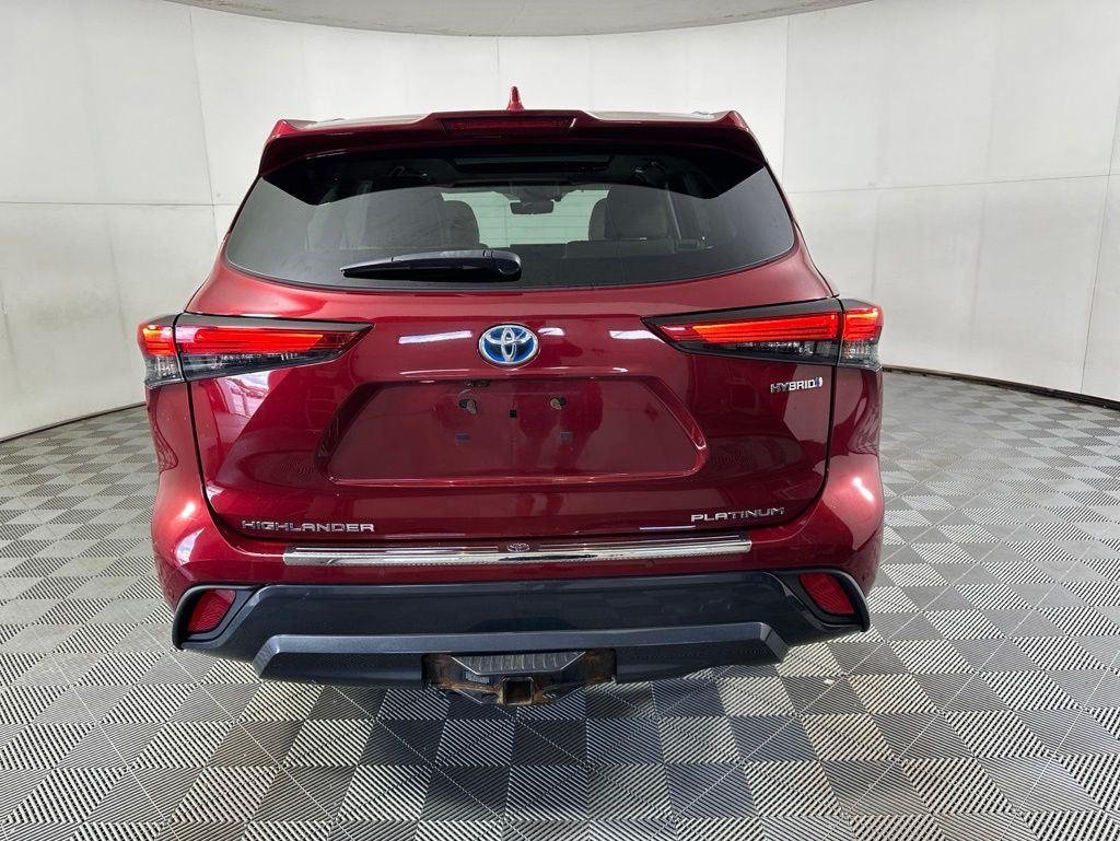 Used 2021 Pearl Toyota Platinum image 20