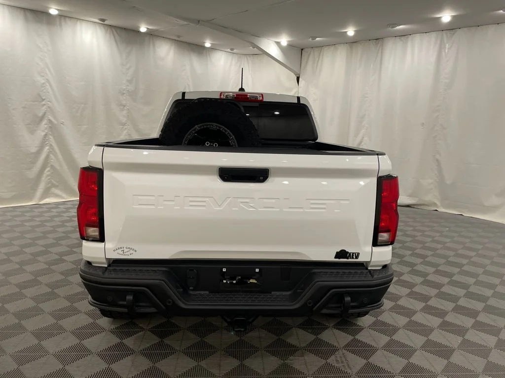 2024 Chevrolet Colorado ZR2 - Photo 6